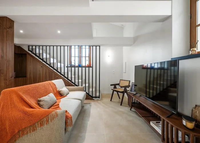 Duplex Old Town * Антиб