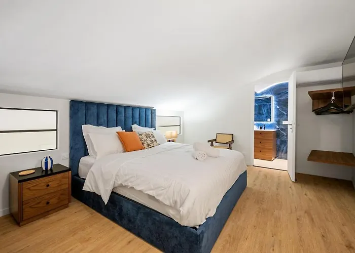 Duplex Old Town شقة أنتيب